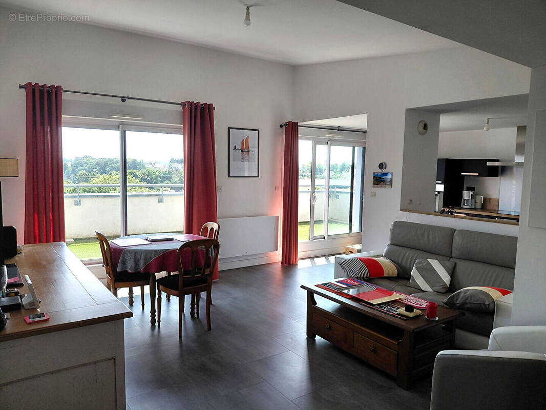 Appartement à SAINT-MARTIN-DES-CHAMPS