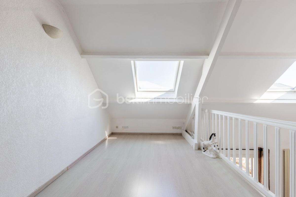 Maison à VERT-LE-GRAND