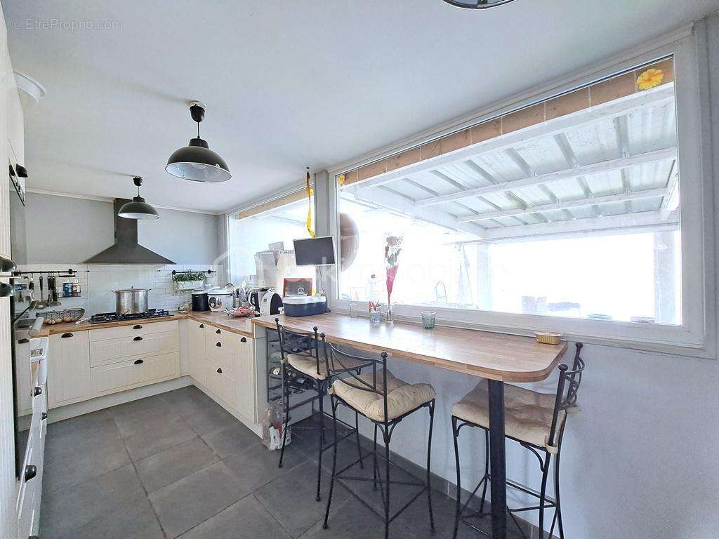 Maison à BRAY-LES-MAREUIL