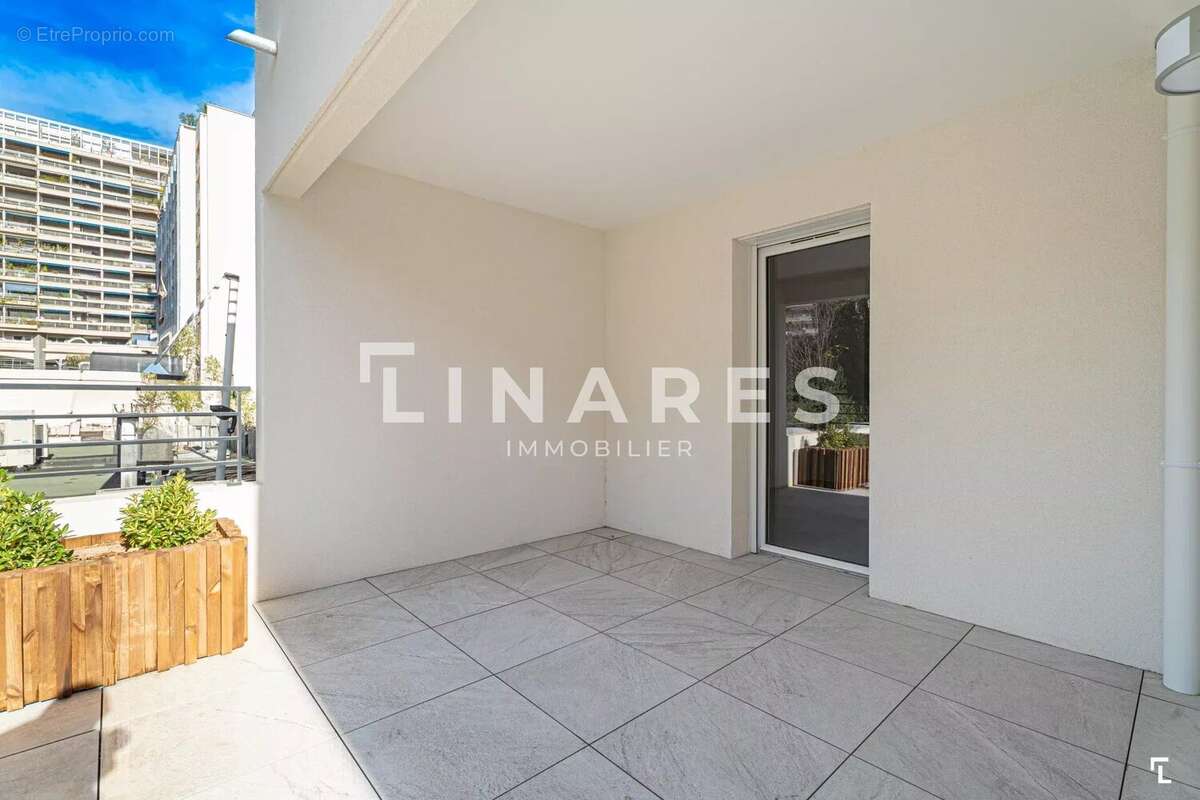 Appartement à MARSEILLE-8E