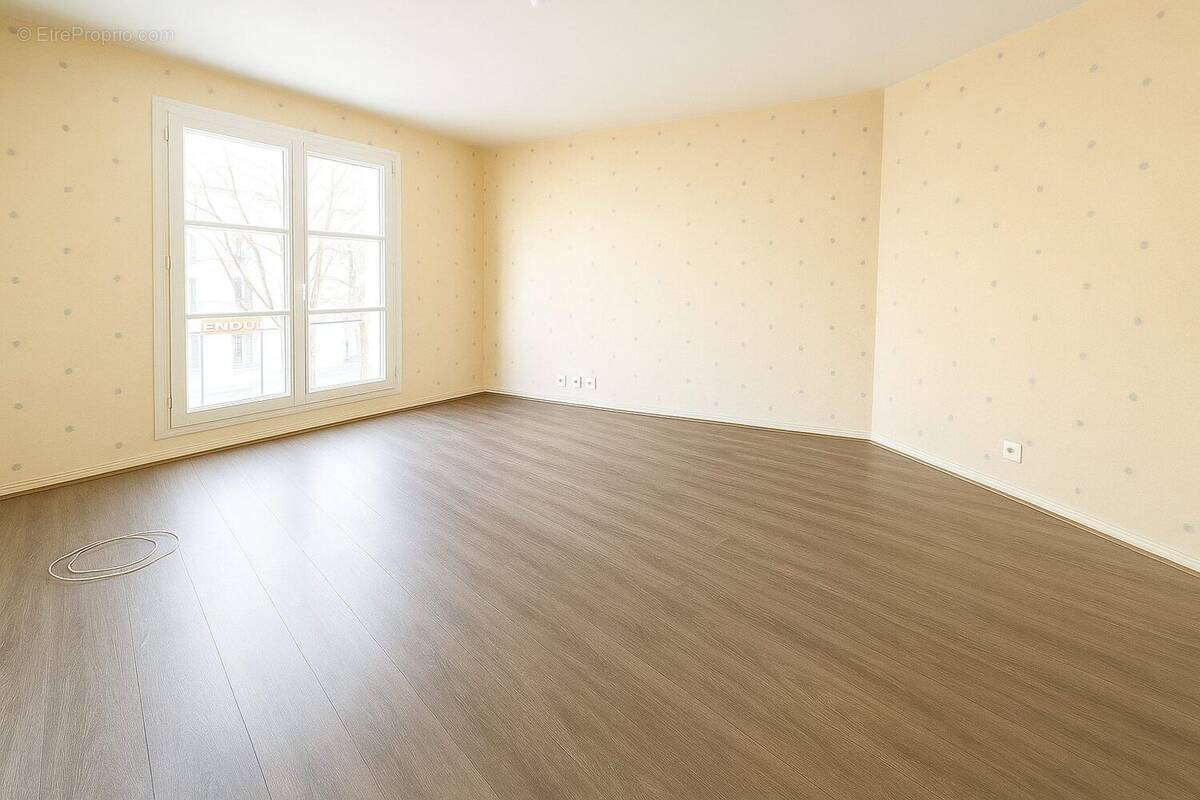Appartement à MONTIGNY-LE-BRETONNEUX