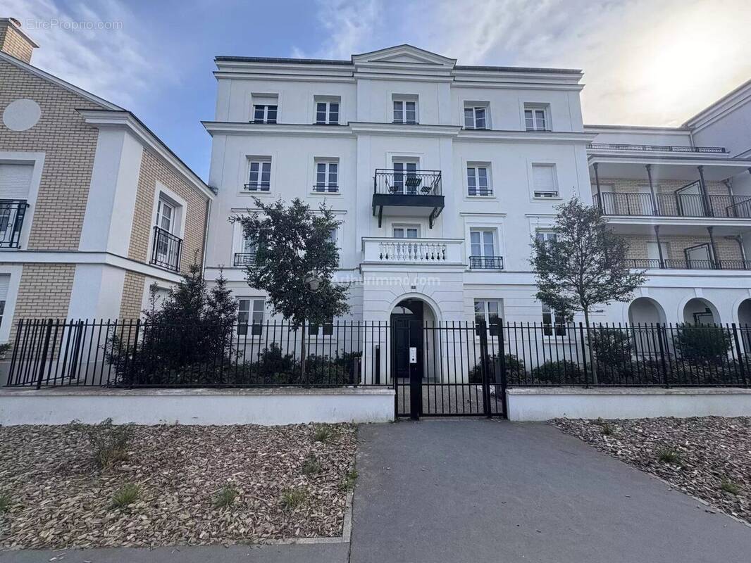 Appartement à SERRIS