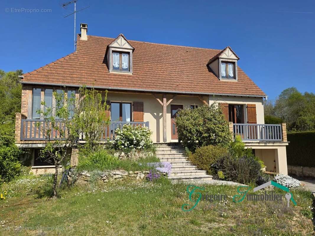 Maison à MONTIGNY-SUR-LOING