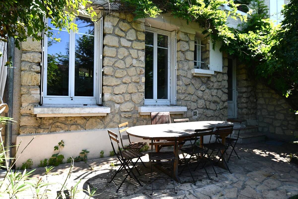 Maison à LE VESINET