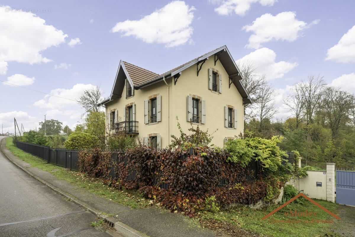Maison à NOMEXY