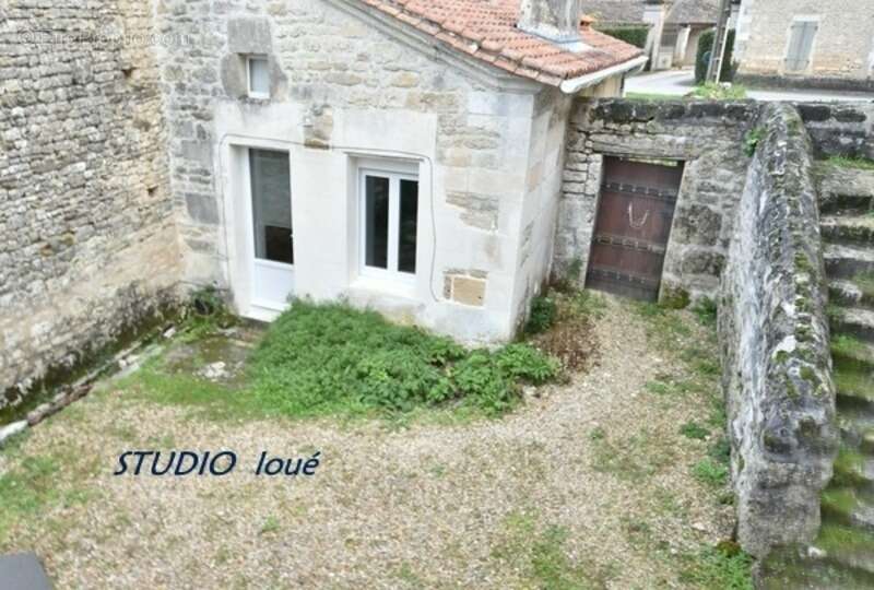 Maison à HIERSAC