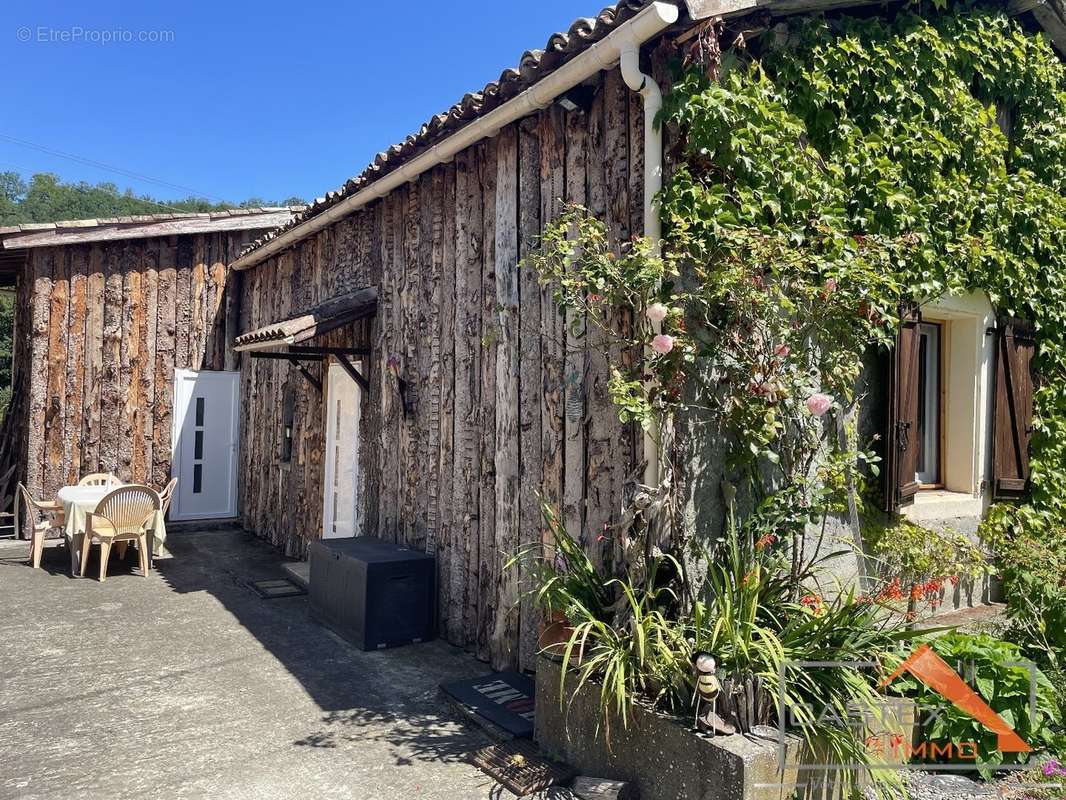 Maison à SAINT-MARTORY