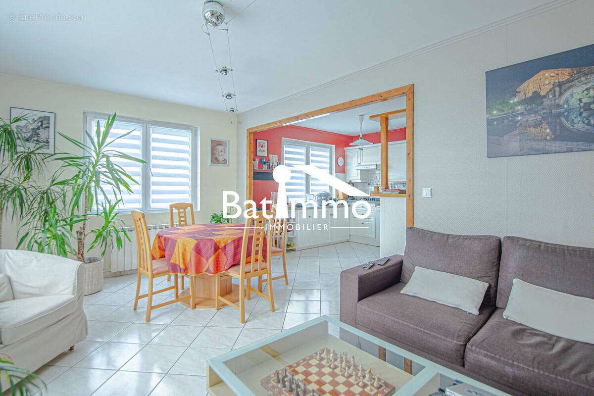 Appartement à MARLY