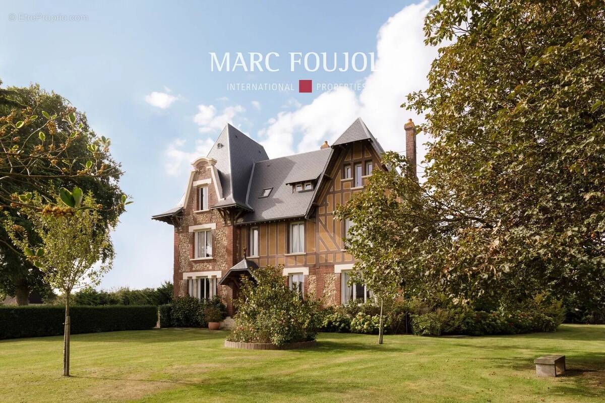 Maison à CROSVILLE-LA-VIEILLE
