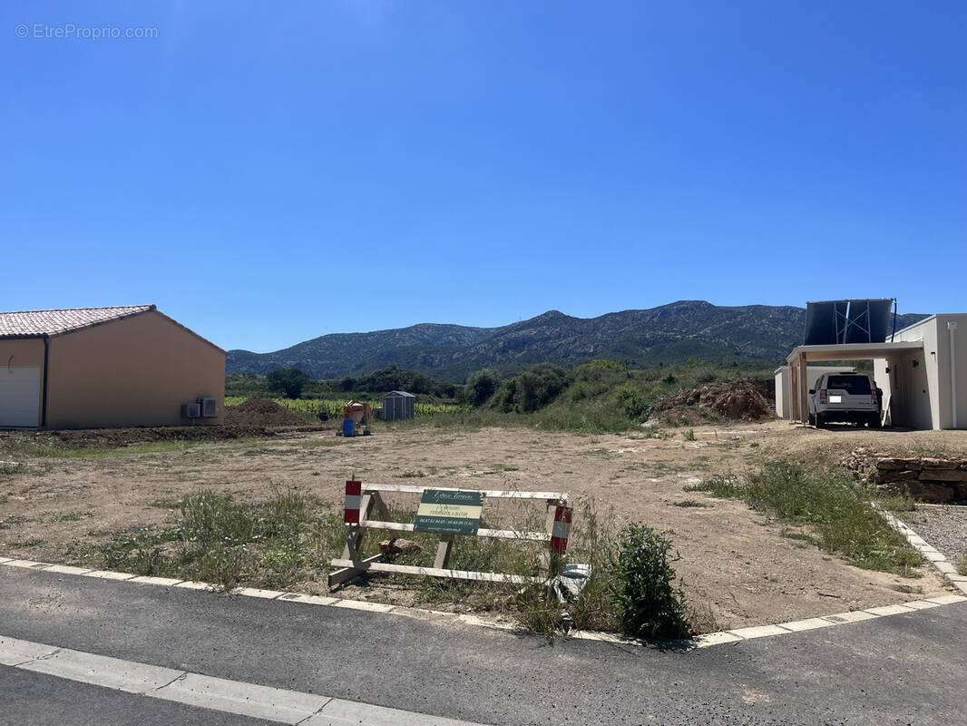 Terrain à SIGEAN