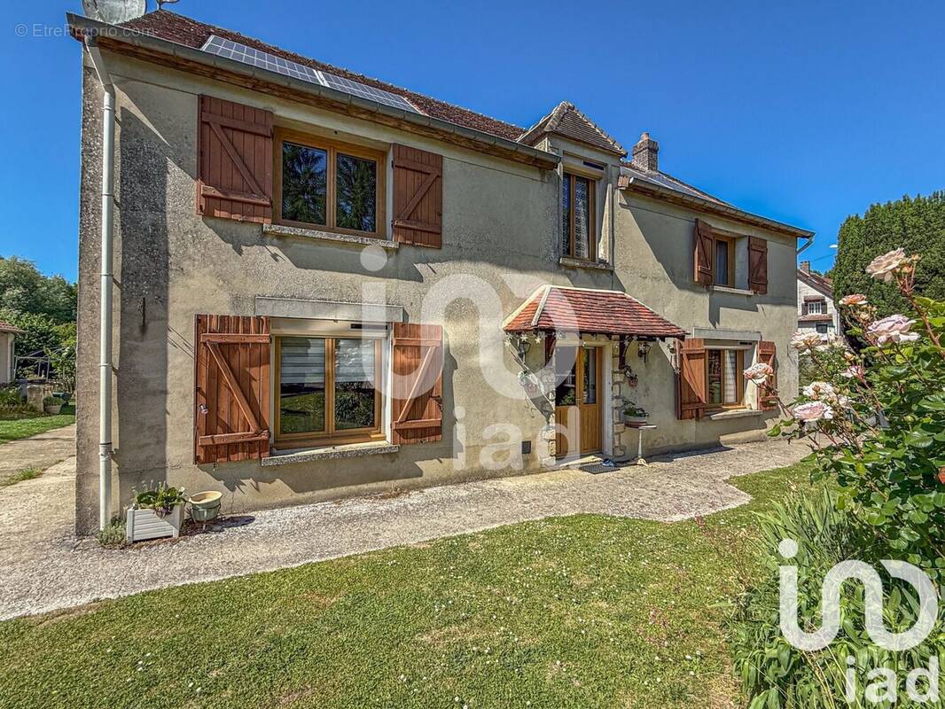 Photo 1 - Maison à JOUY-SUR-MORIN