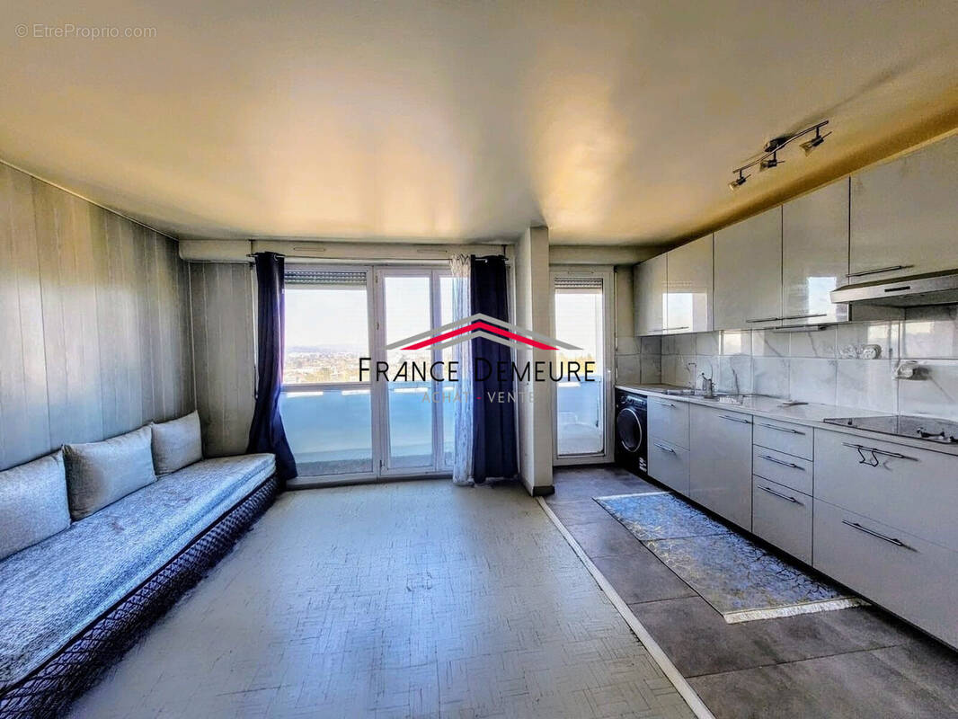 Appartement à SAINT-GRATIEN