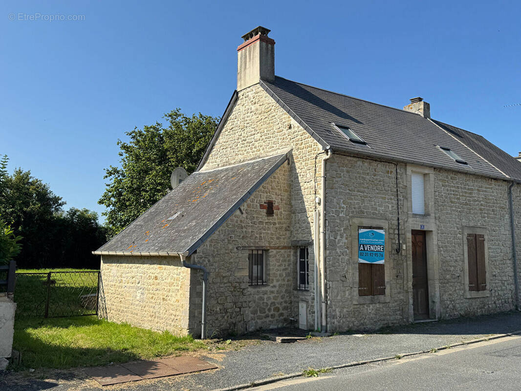 Maison à TREVIERES