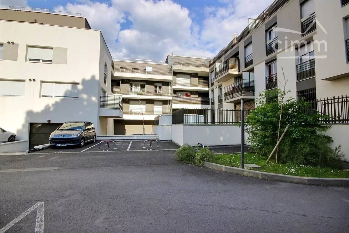 Appartement à CHAMPS-SUR-MARNE