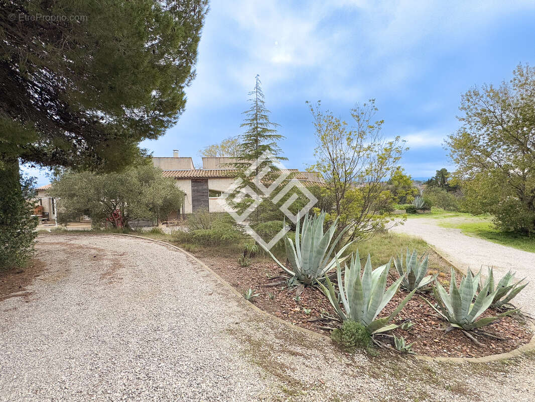 Maison à LEZIGNAN-CORBIERES