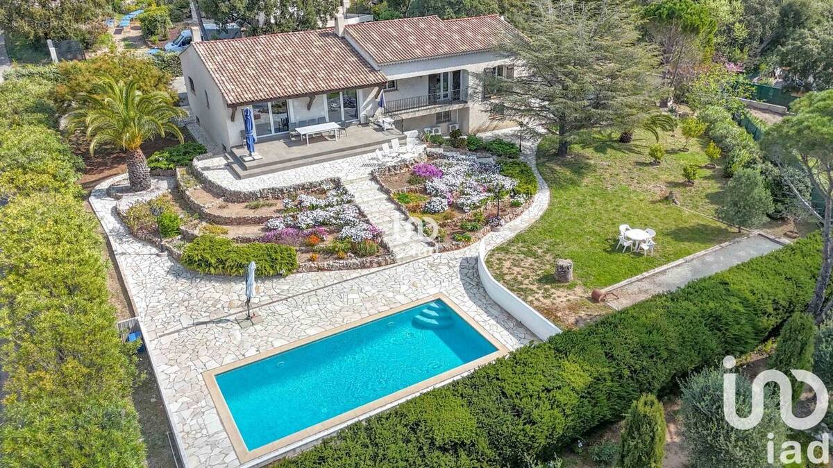 Photo 1 - Maison à SAINT-RAPHAEL