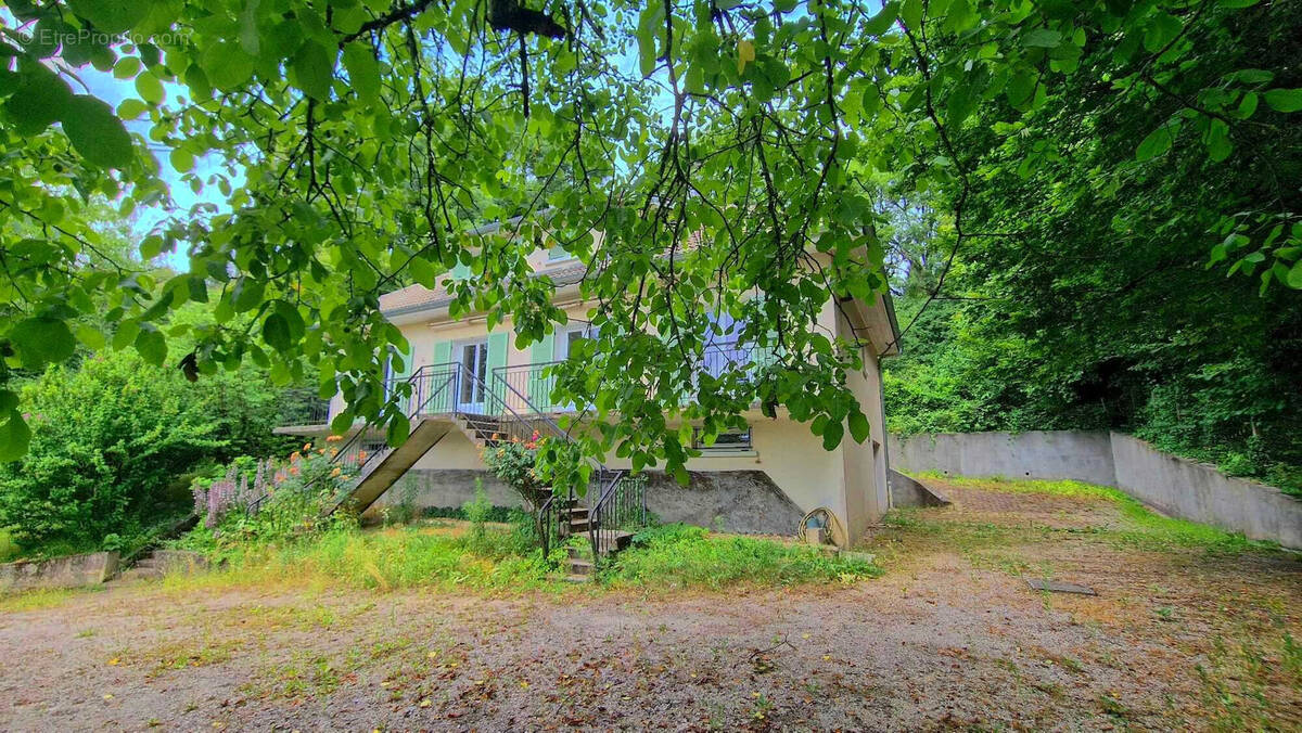 Maison à BELLEY