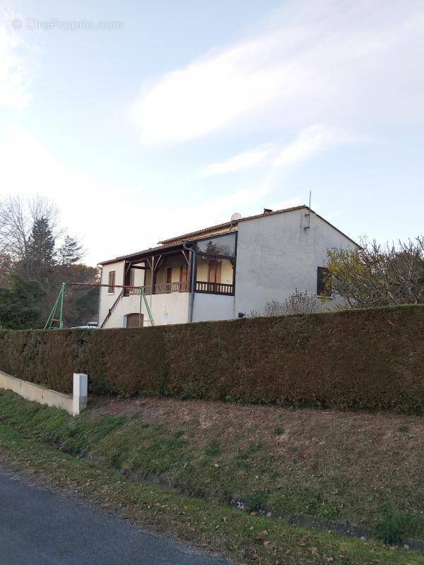 Maison à LEMBRAS