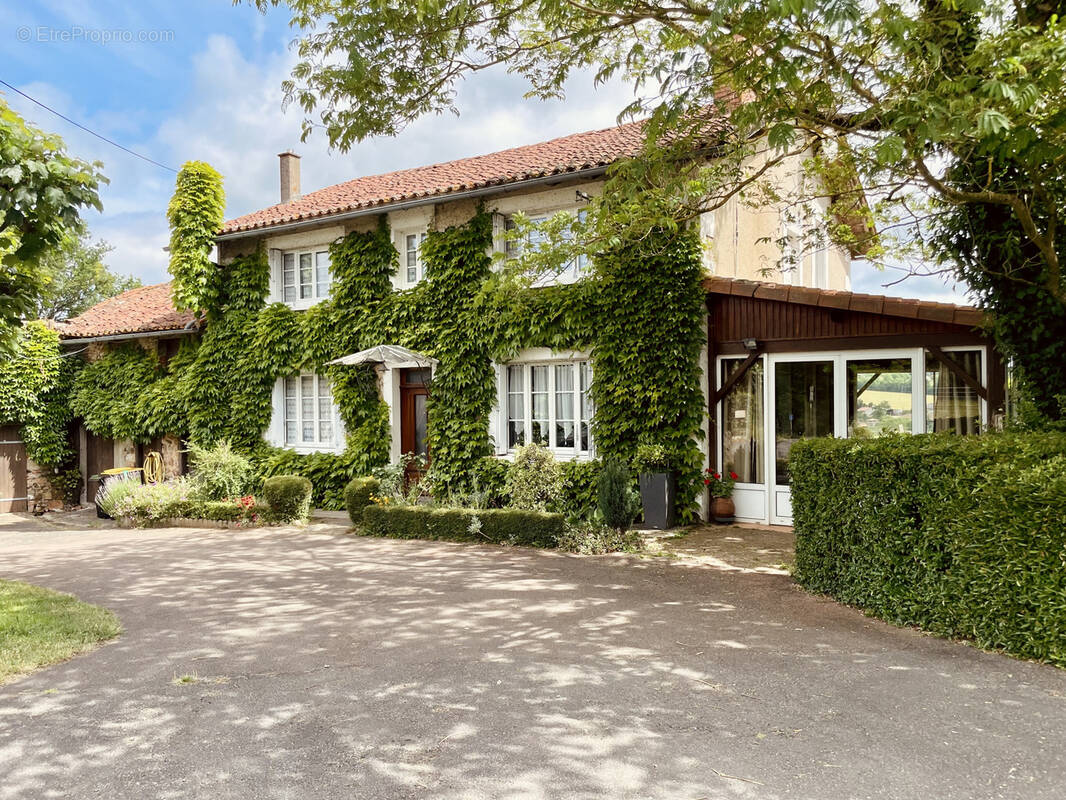 Maison à SURIS