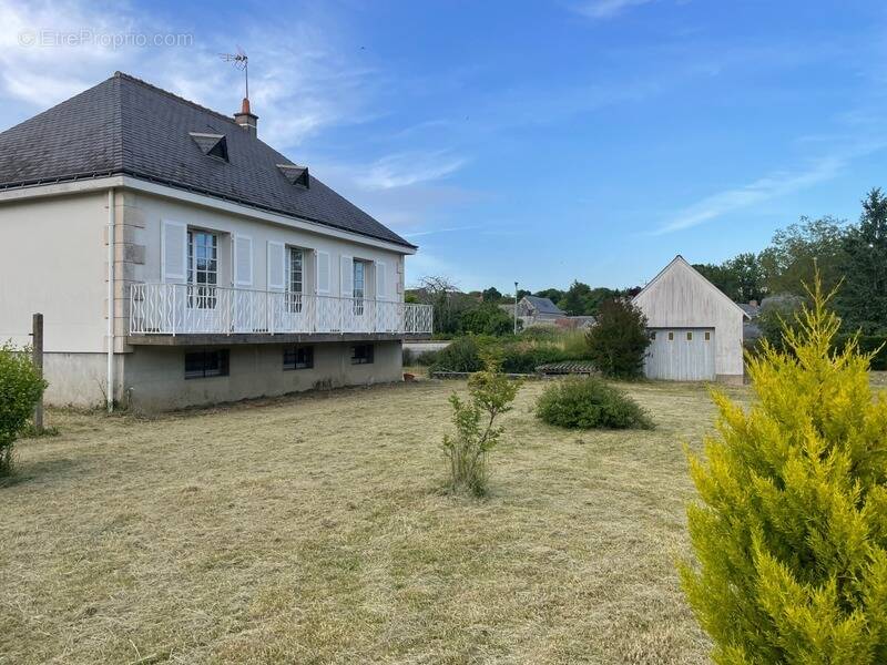 Maison à SAINT-PATERNE-RACAN