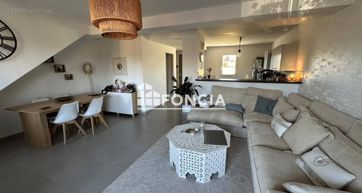 Appartement à PERTUIS