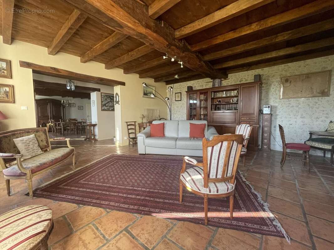 Maison à PEREUIL