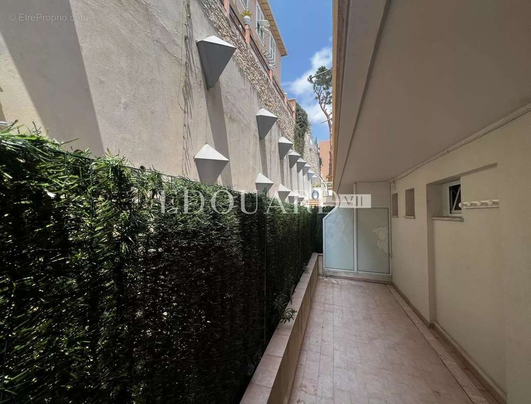 Appartement à ROQUEBRUNE-CAP-MARTIN