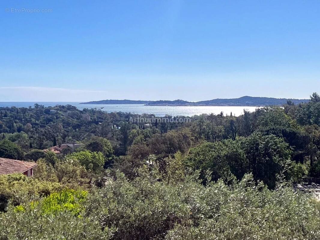 Appartement à GRIMAUD