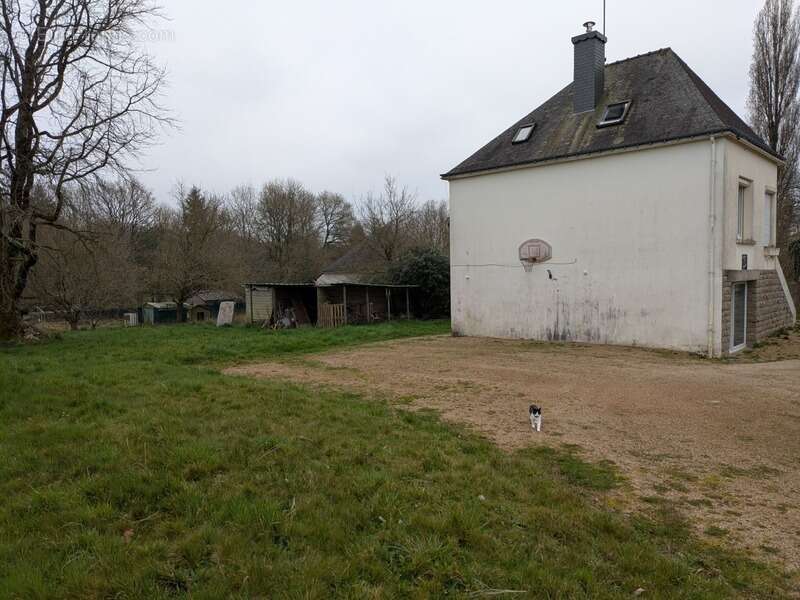Maison à LOCMALO