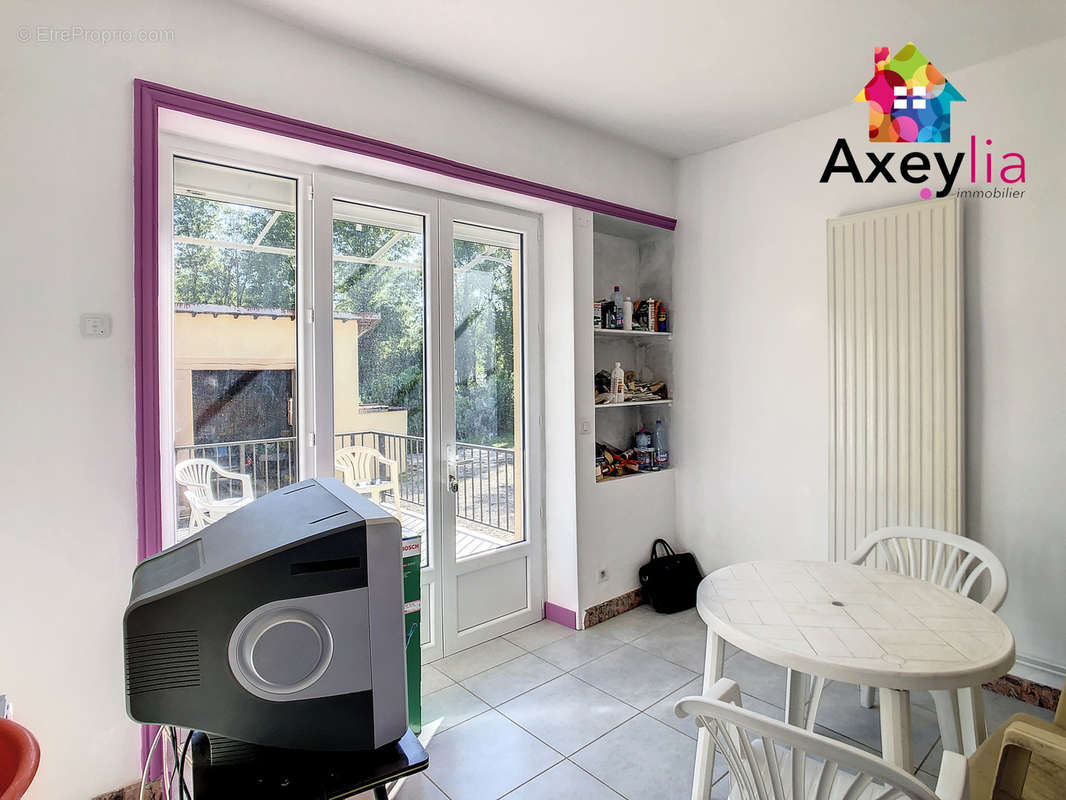 Maison à CHARLIEU