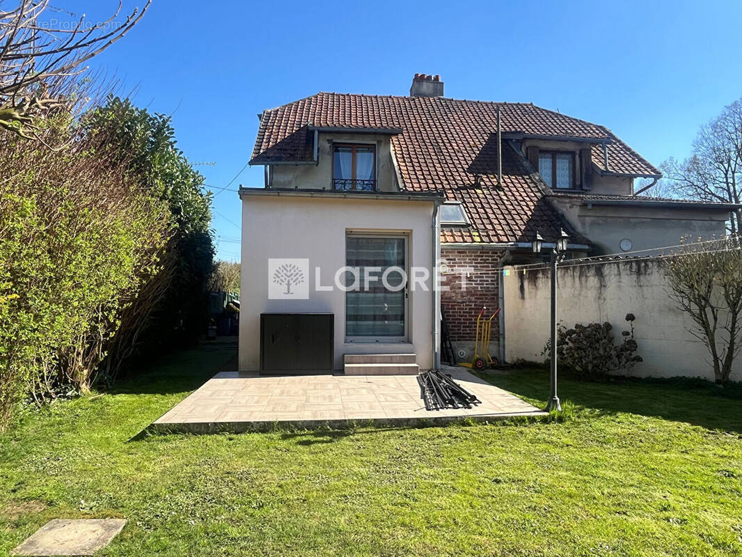 Maison à CAUVIGNY