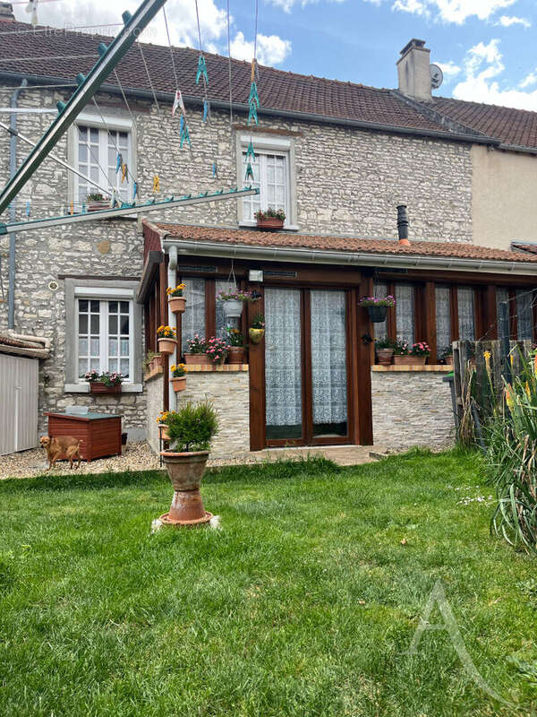 Maison à GUERNES