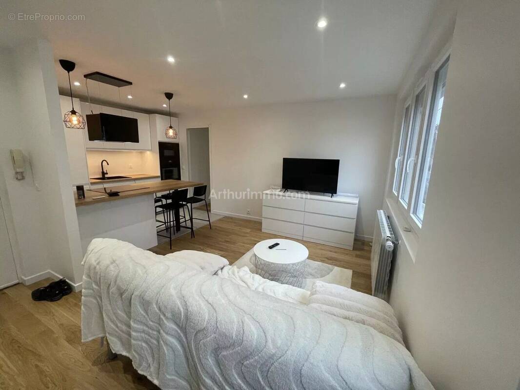 Appartement à SAINT-MAUR-DES-FOSSES