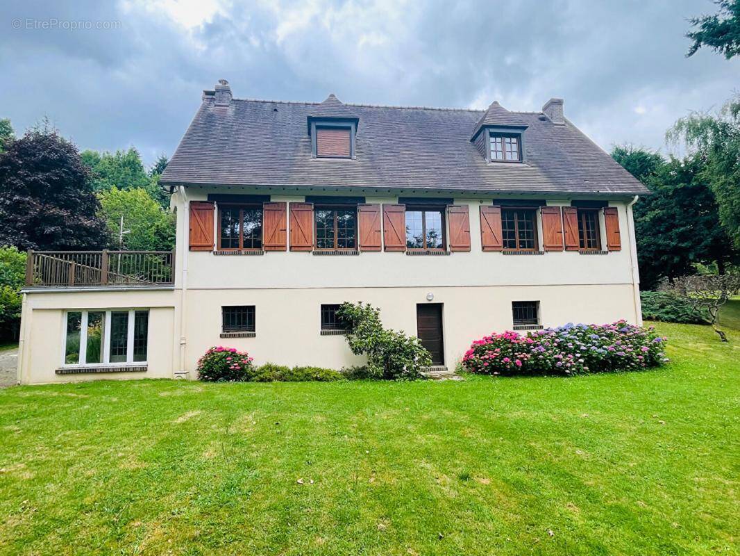 Maison à SAINT-PREST