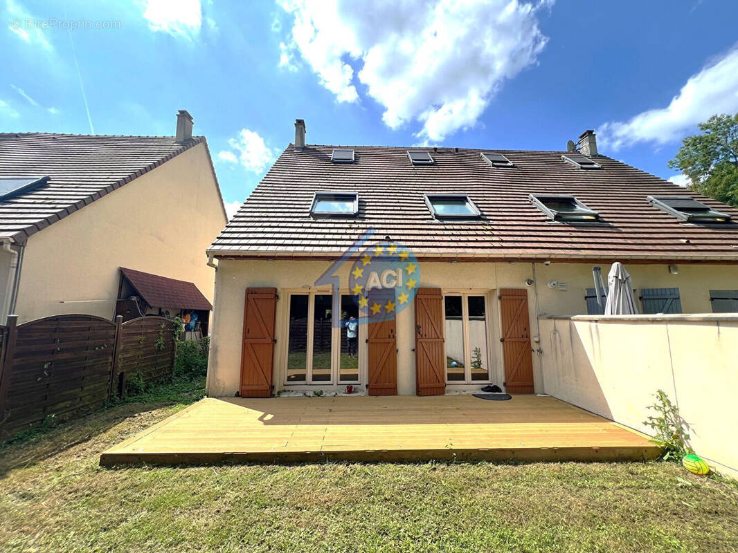 Maison à MANTES-LA-VILLE