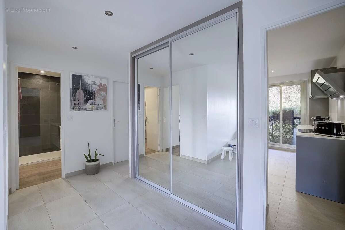 Appartement à VENCE