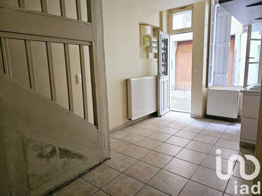 Photo 1 - Maison à JOIGNY