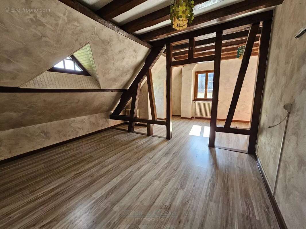 Maison à CHUELLES