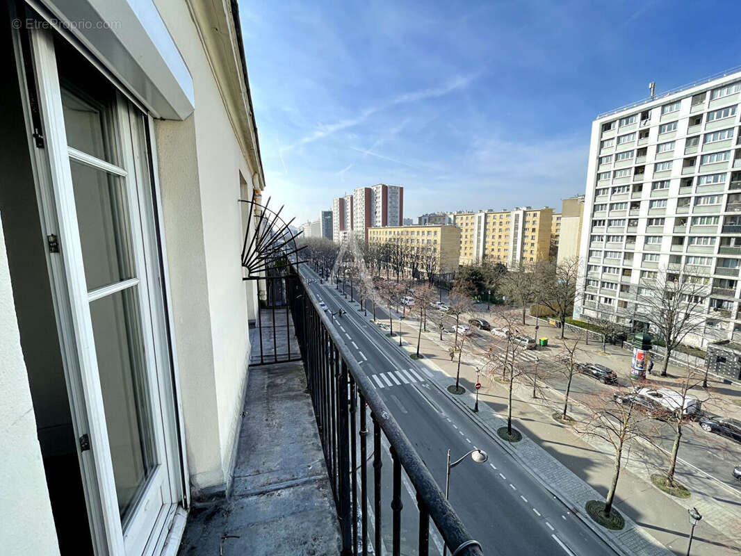 Appartement à PARIS-19E