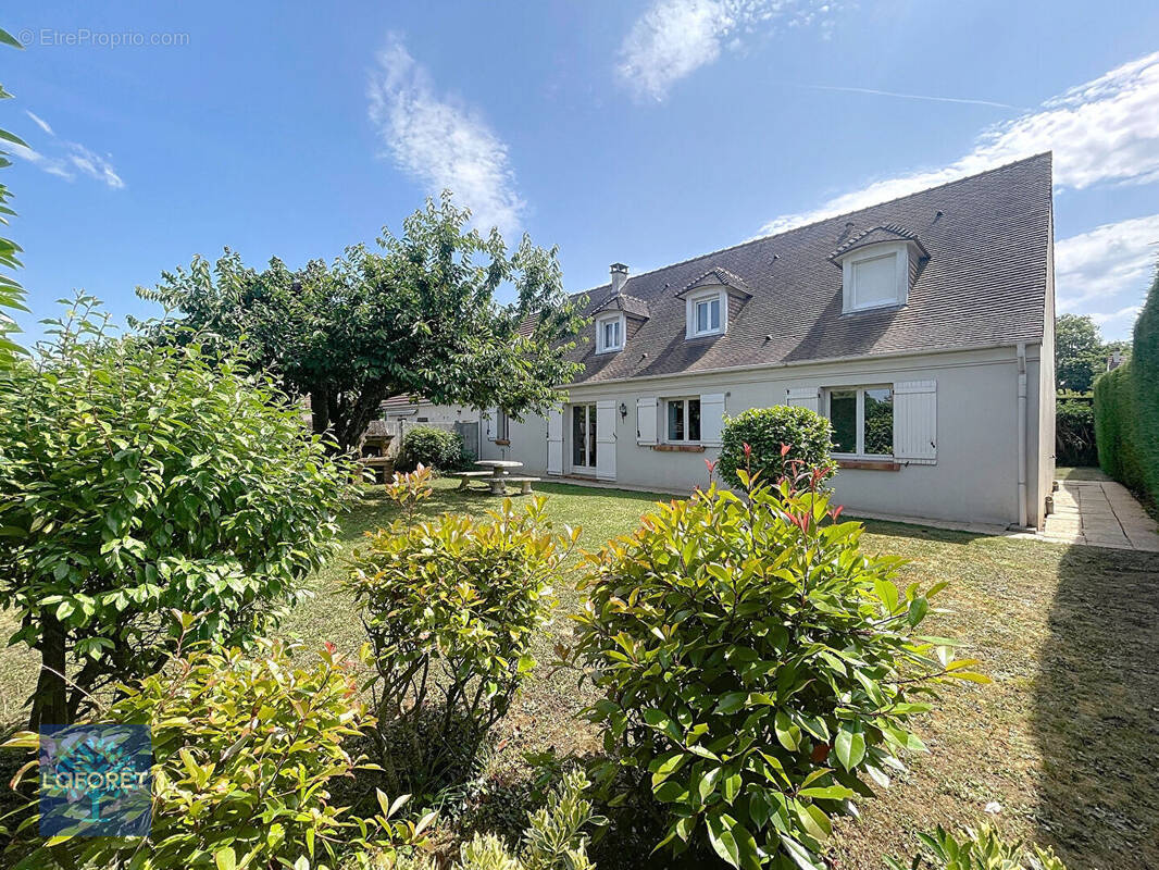 Maison à LEUDEVILLE