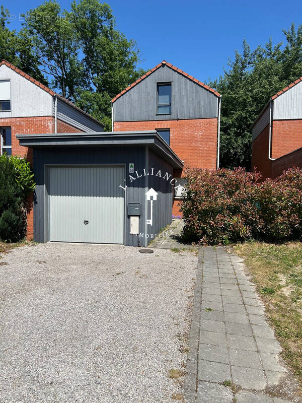 Maison à SAINGHIN-EN-MELANTOIS