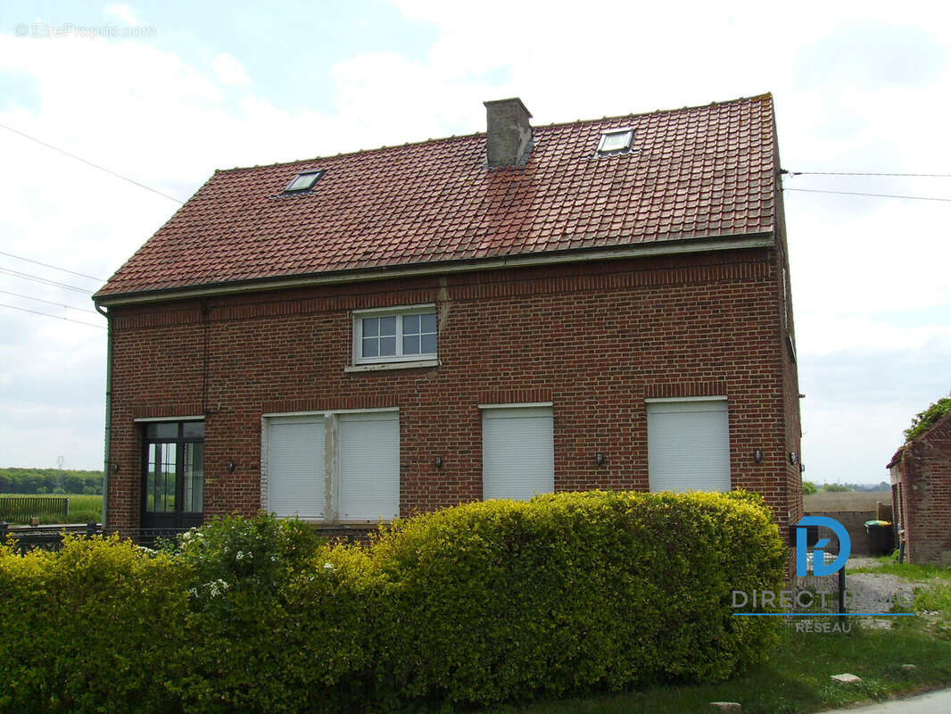 Maison à HAZEBROUCK