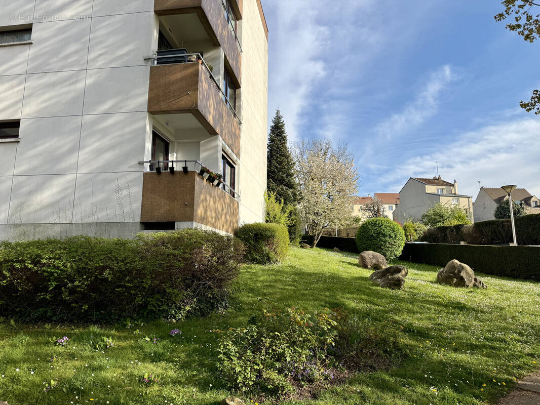 Appartement à VILLEBON-SUR-YVETTE