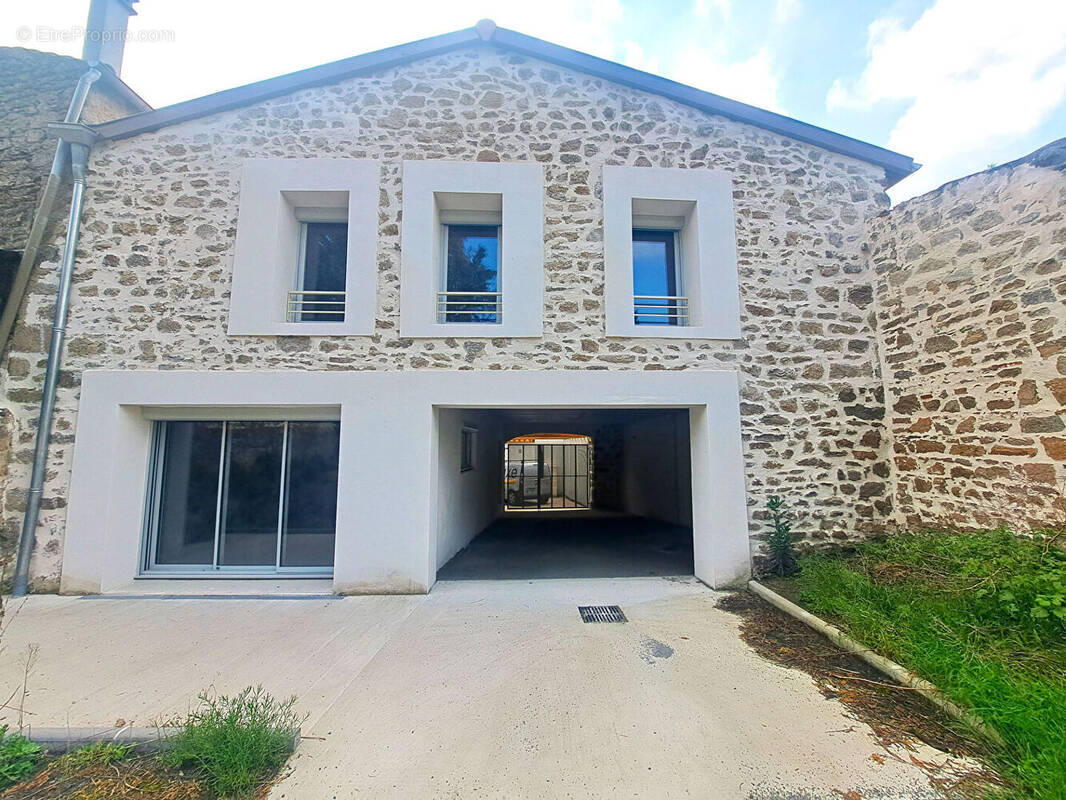 Maison à SOUCIEU-EN-JARREST