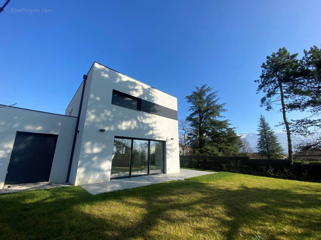 Maison à CORENC