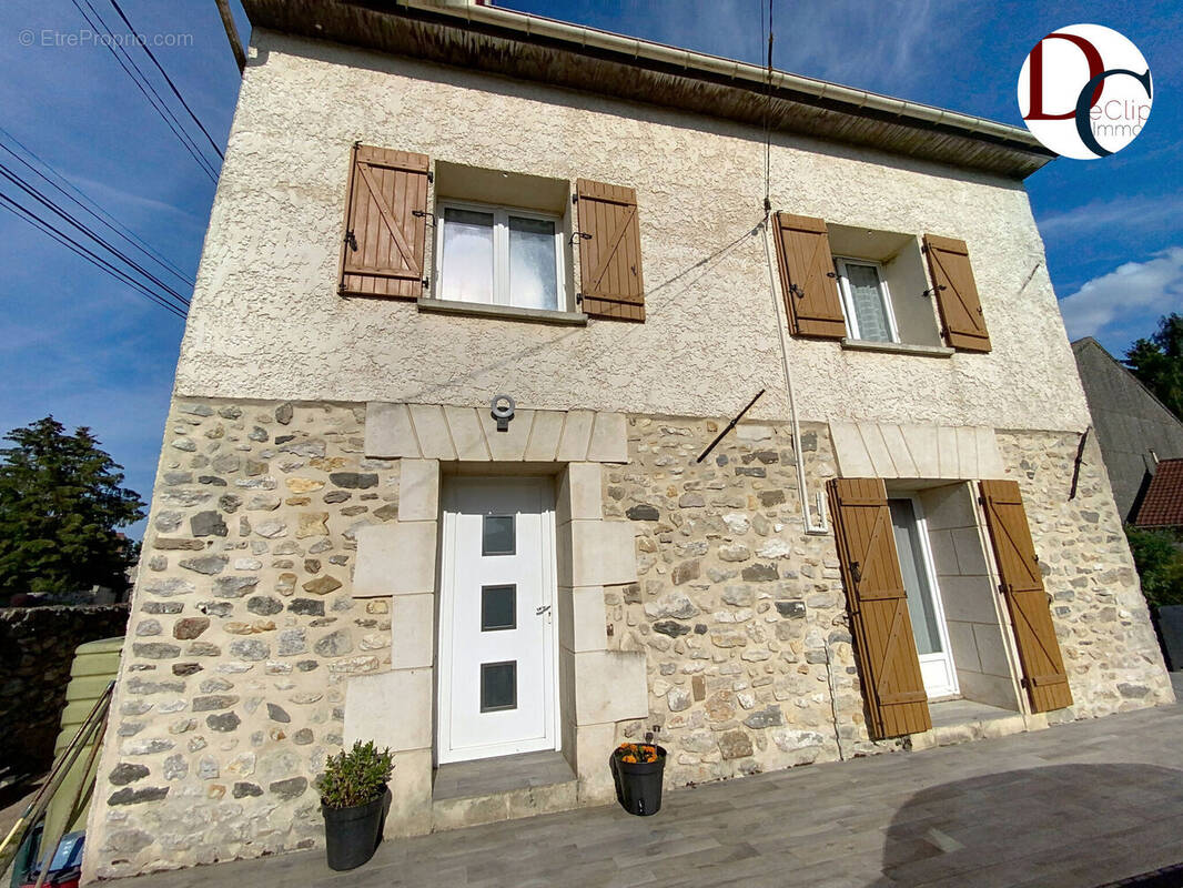 Photo 1 - Maison à LE PLESSIS-BELLEVILLE