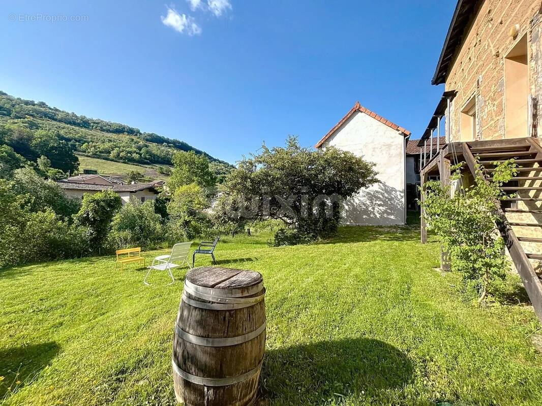 Maison à QUINCIE-EN-BEAUJOLAIS