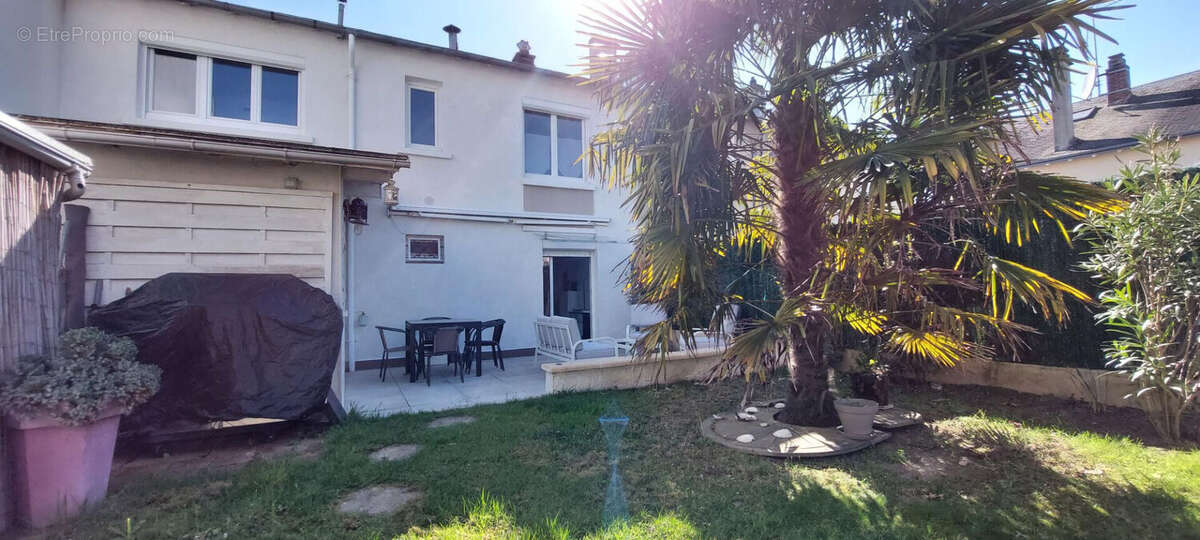 Maison à CHATELLERAULT