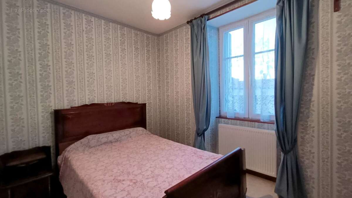 Maison à MARIGNY-BRIZAY