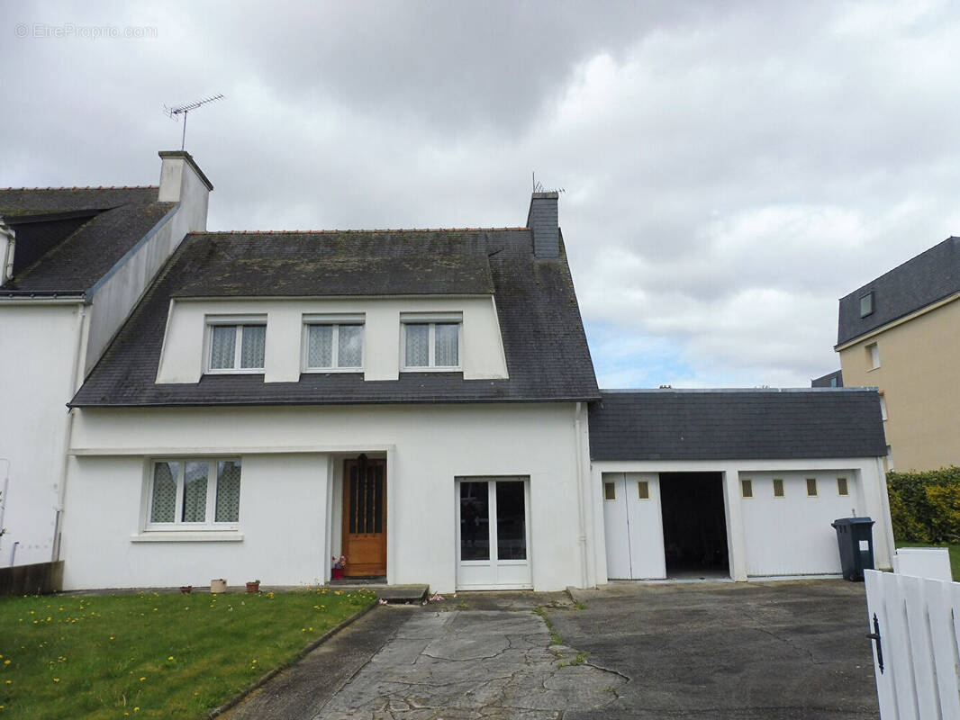 Maison à BRIEC